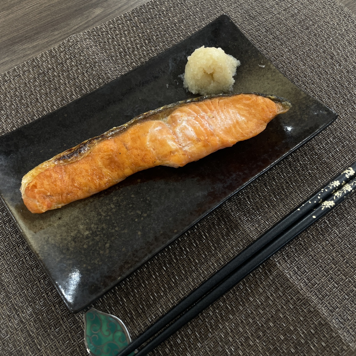 焼き魚とさっぱりにごりりんご酢おろし