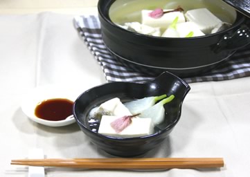 桜湯豆腐